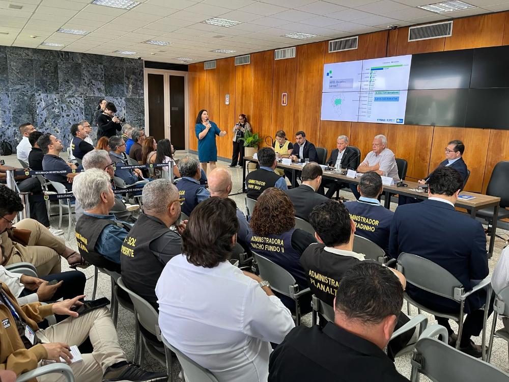 Capa da notícia: IPEDF apresenta a nova Pdad Ampliada para os administradores das 35 RAs